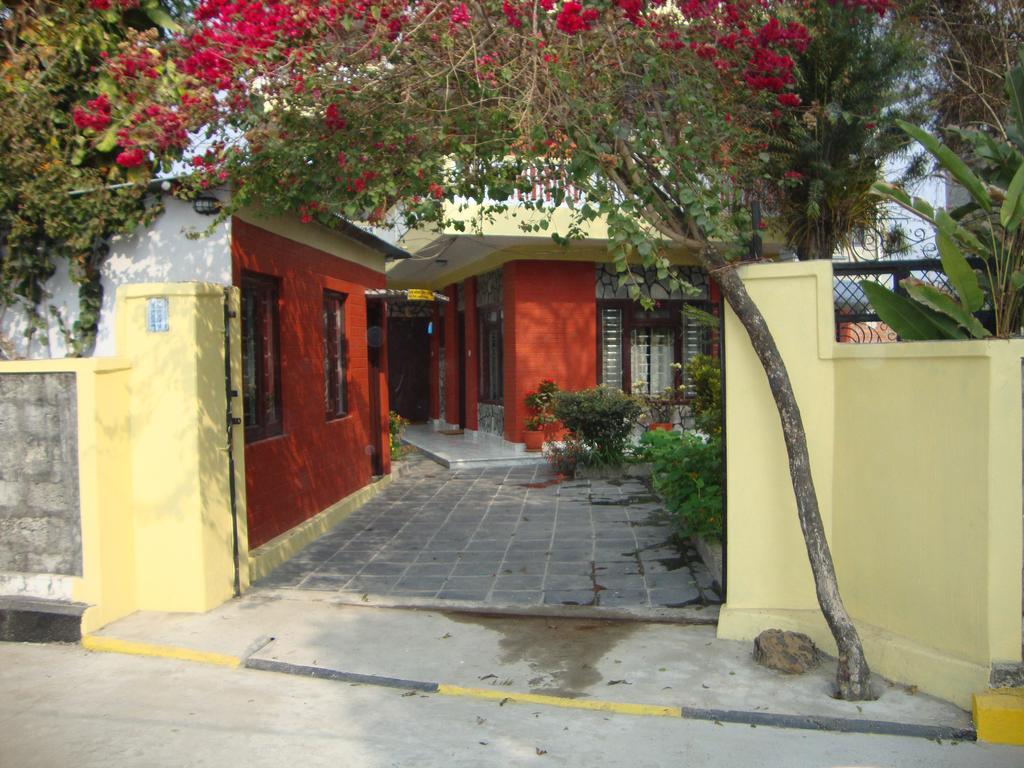New Summit Guest House Pokhara Exterior photo