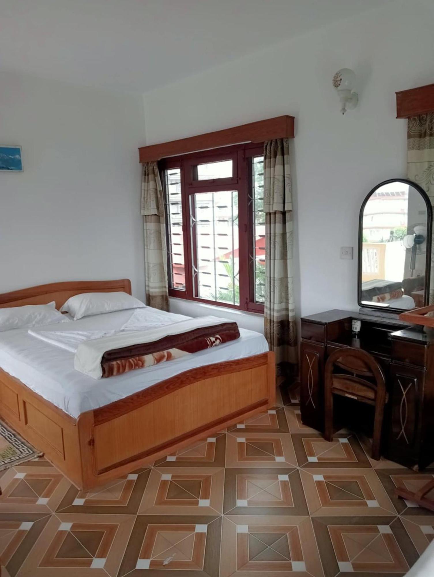 New Summit Guest House Pokhara Exterior photo
