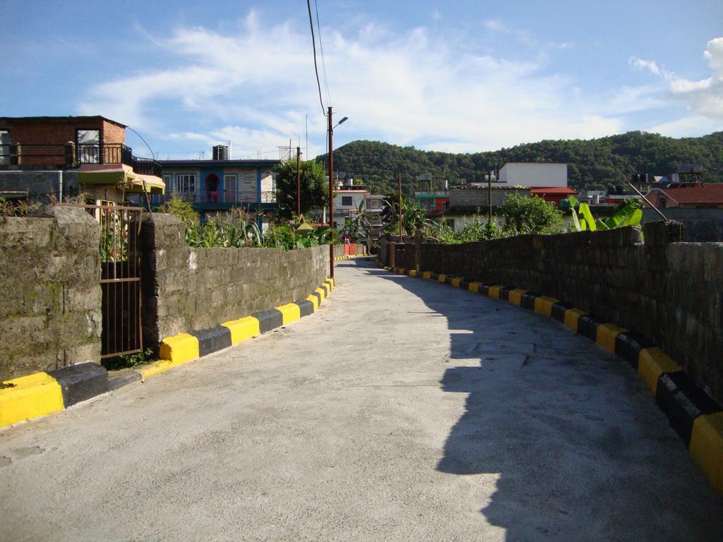 New Summit Guest House Pokhara Exterior photo
